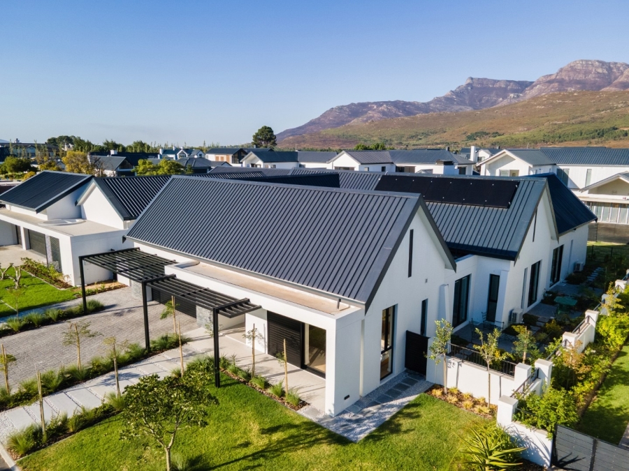4 Bedroom Property for Sale in Pearl Valley at Val de Vie Western Cape
